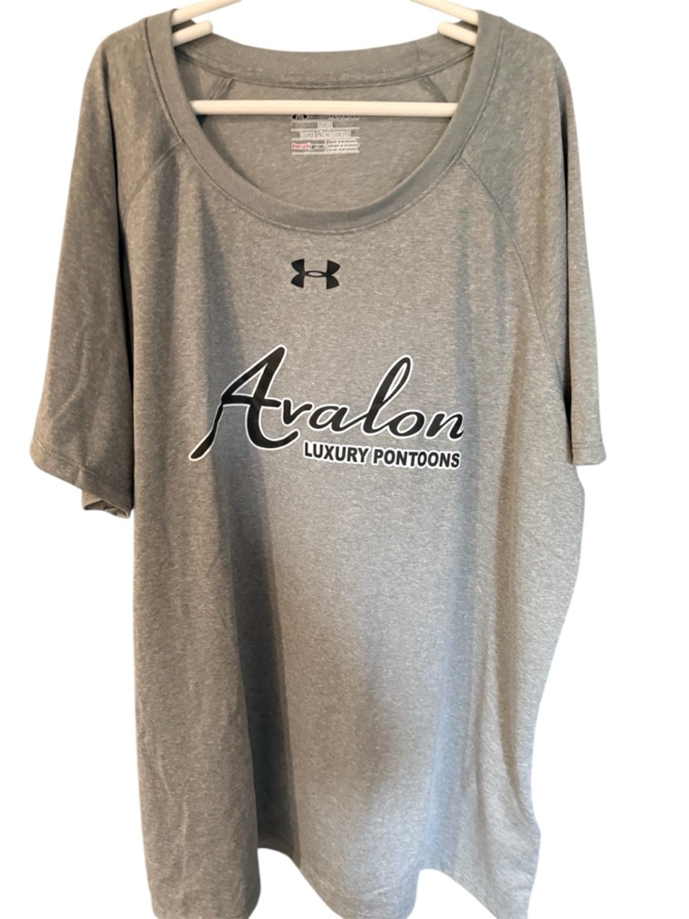 Under Armour Gray X Avalon Luxury Pontoons Logo Tee Sz. XL NWOT